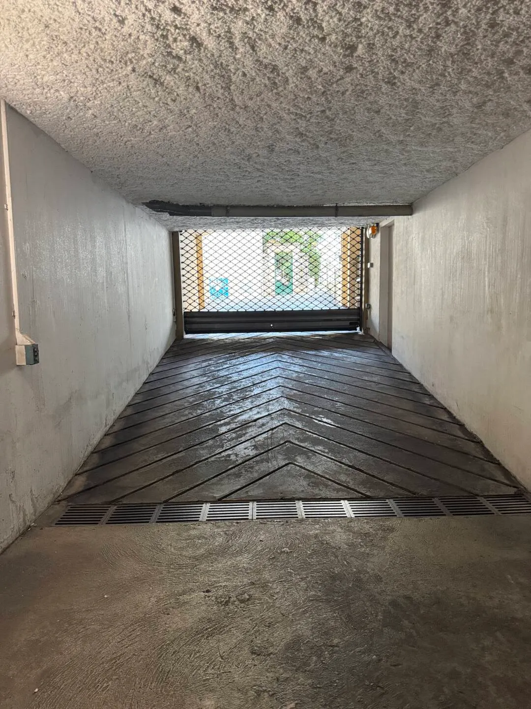 garage 1 pièce à Biarritz (64200) — photo 3