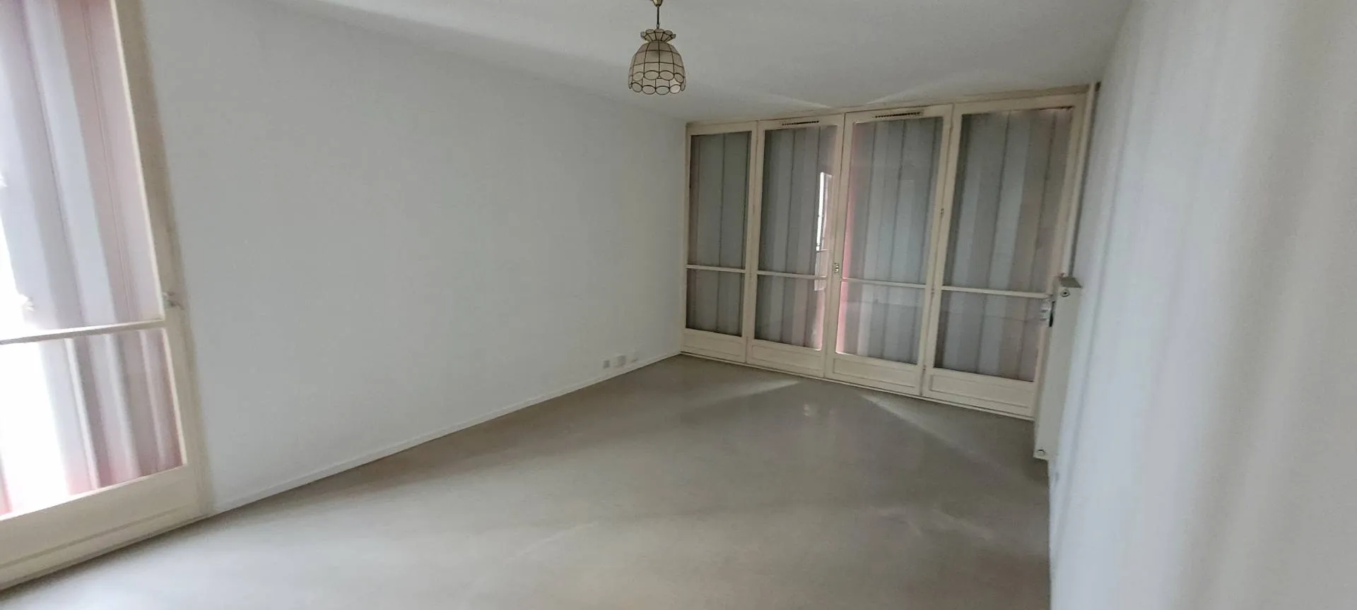 appartement 2 pièces à Cenon (33150) — photo 2